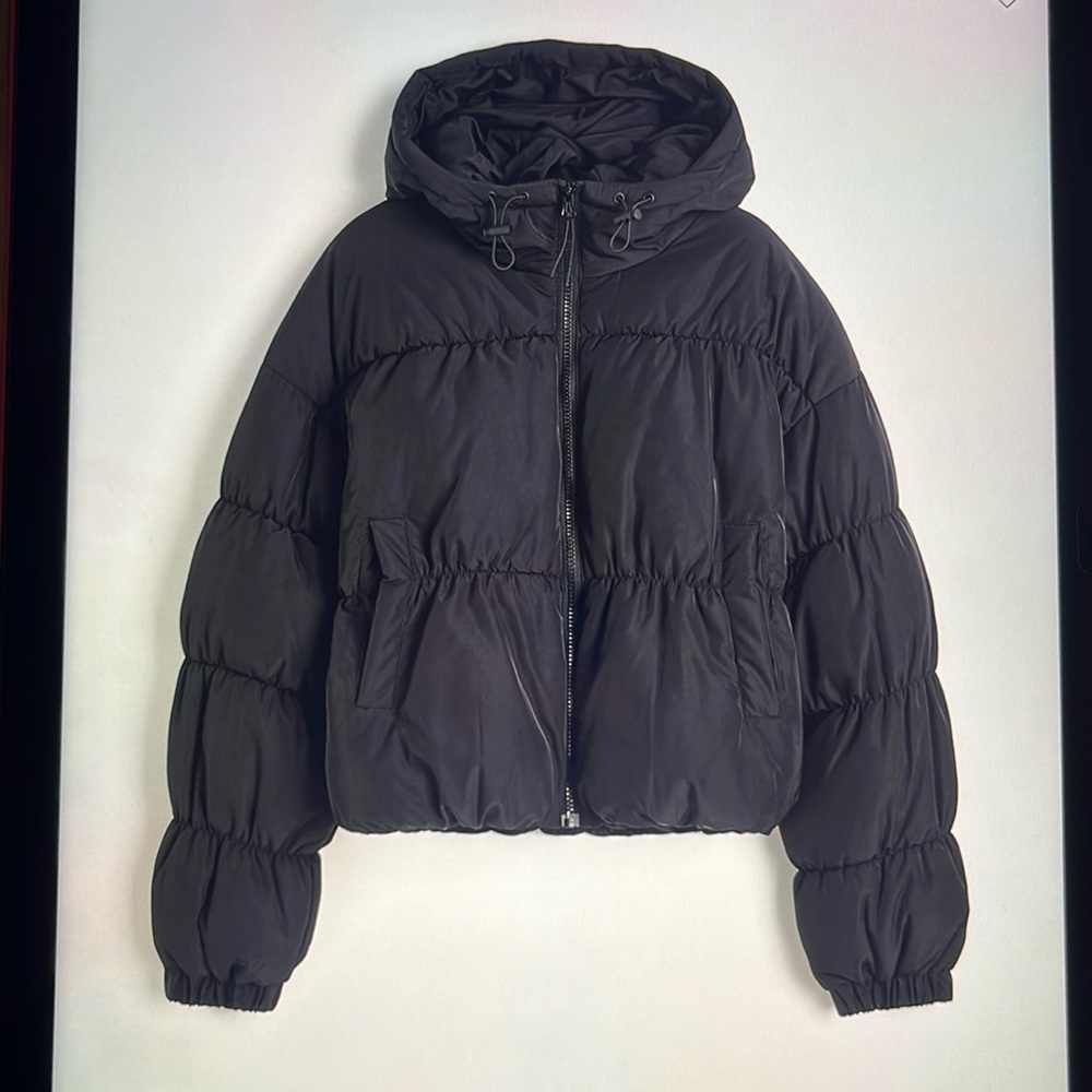 Hooded puffer jacket